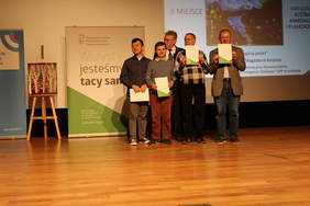 Pokaż zdjęcie: Wręczenie dyplomów