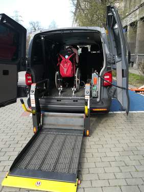 Pokaż zdjęcie: Mocowanie wózka