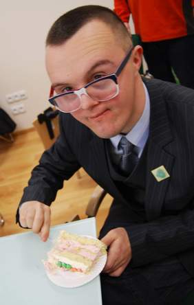 Pokaż zdjęcie: Obchody Światowego Dnia Zespołu Downa w siedzibie Oddziału Małopolskiego PFRON