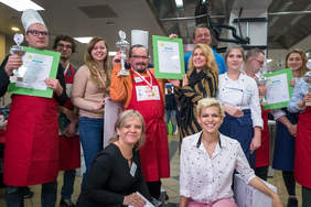 Pokaż zdjęcie: Laureaci