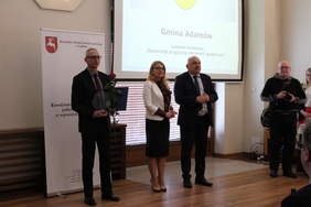 Pokaż zdjęcie: Wręczenie nagród dla laureatów konkursu