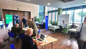 Pokaż zdjęcie: Stanowiska informacyjne