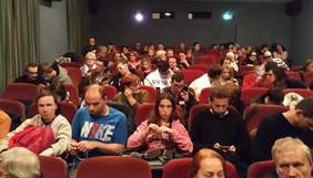 Pokaż zdjęcie: Pełna sala w Kinie pod Baranami