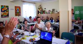 Uczestnicy wydarzenia w siedzibie Caritas w Toruniu