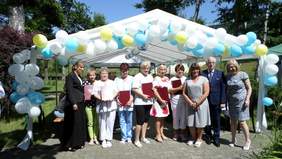 Pokaż zdjęcie: Nagrodzeni pracownicy