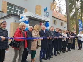 Pokaż zdjęcie: Przecięcie wstęgi 