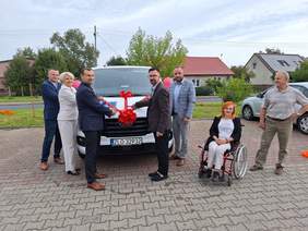 Pokaż zdjęcie: Nowy bus