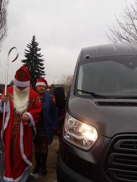 Bus dostosowany do przewozu osób niepełnosprawnych dofinansowany ze środków PFRON