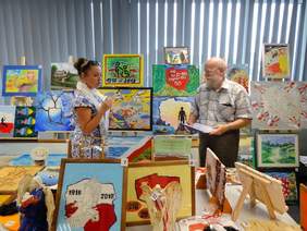 Pokaż zdjęcie: Wojewódzka Komisja Konkursowa XVI edycji Konkursu Plastycznego „Sztuka Osób Niepełnosprawnych"