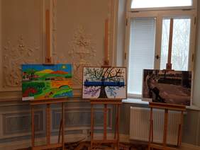 Pokaż zdjęcie: Wystawa prac plastycznych uczestników XX edycji konkursu plastycznego PFRON w pałacu w Kościelcu