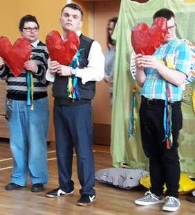 Pokaż zdjęcie: Uczestnicy