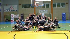 Pokaż zdjęcie: KS Pactum Scyzory - Wicemistrzowie Polski sezonu 2021/2021 w koszykówce na wózkach, źródło: Facebook KS Pactum Scyzory Kielce