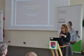 Pokaż zdjęcie: Wystąpienie trenera pracy Sylwii Ciszewskiej