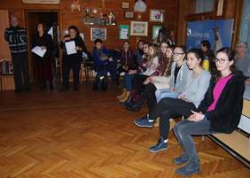 Pokaż zdjęcie: Jury – wolontariusze, którzy wspierają Stowarzyszenie „Nasz dom”