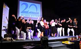 Pokaż zdjęcie: Występ artystyczny członków orkiestry 