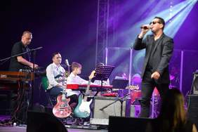 Pokaż zdjęcie: Finał 11. Festiwalu Piosenki „Integracja malowana dźwiękiem” 