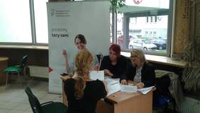 Pokaż zdjęcie: Punkt informacyjny Państwowego Funduszu Rehabilitacji Osób Niepełnosprawnych