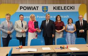 Pokaż zdjęcie: Pamiątkowe zdjęcie