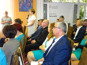 Pokaż zdjęcie: Panel dyskusyjny, przedstawiciel NGO’s