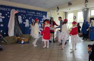 Występ artystyczny  dzieci 