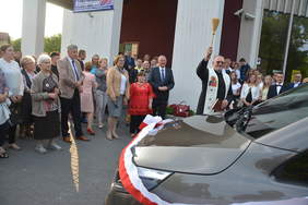 Pokaż zdjęcie: Poświęcenie busa 