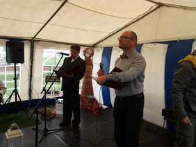 Prowadzący V Dni Anioła - uczestnicy WTZ Latarnia