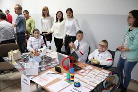 Pokaż zdjęcie: Uczestnicy Integracyjnego Festiwalu Nauki w Koninie o tematyce zwycięskiego Powstania Wielkopolskiego