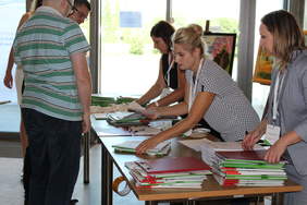 Pokaż zdjęcie: Rejestracja uczestników