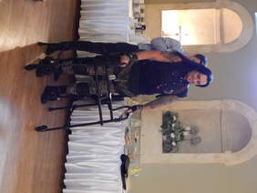 Pokaż zdjęcie: Prezentacja egzoszkieletu przez Tomasza Kowalskiego