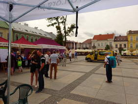 Pokaż zdjęcie: Targi pracy na rynku nr 2