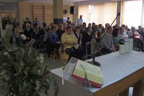 Pokaż zdjęcie: Uczestnicy wydarzenia