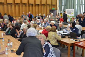 Pokaż zdjęcie: Zebrani goście