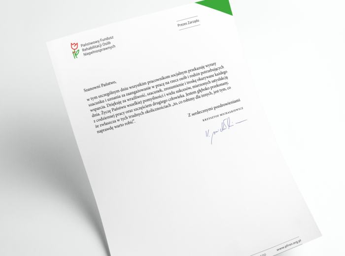 List z życzeniami napisany na papierze firmowym z logotypem PFRON
