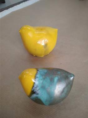 Prace prezentowane na wystawie ceramiki artystycznej w Rzeszowie