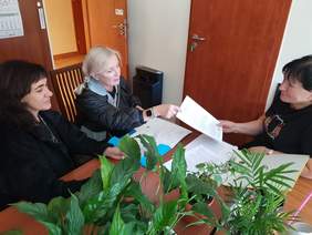 Pokaż zdjęcie: Przedstawicielki organizacji miały  wiele pytań związanych z funkcjonalnością i działaniem sytemu.