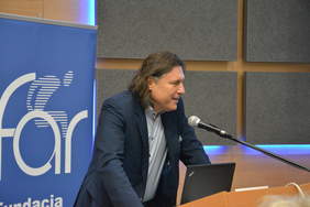 Pokaż zdjęcie: Konferencja2.JPG