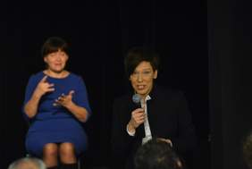 Pokaż zdjęcie: Wystąpienie Anny Skupień, dyrektor Oddziału Wielkopolskiego PFRON podczas konferencji pt. „Technologie wspomagające – dostępem do rozwoju i nowoczesności”