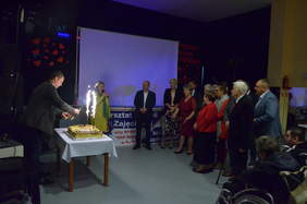 Pokaż zdjęcie: Okolicznościowy tort
